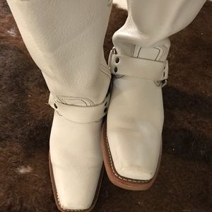White Boots mid calves, Frye size 6